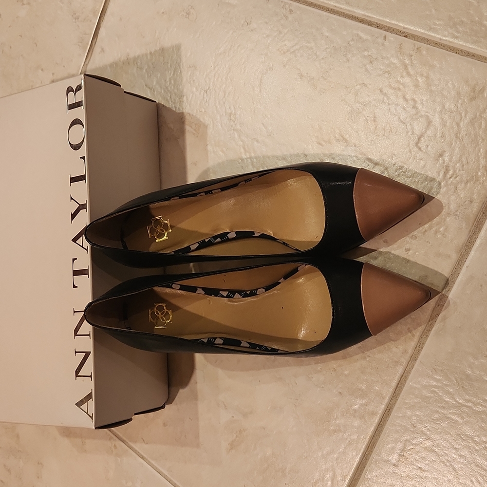 Ann Taylor Eryn Cap Toe Kitten Pump